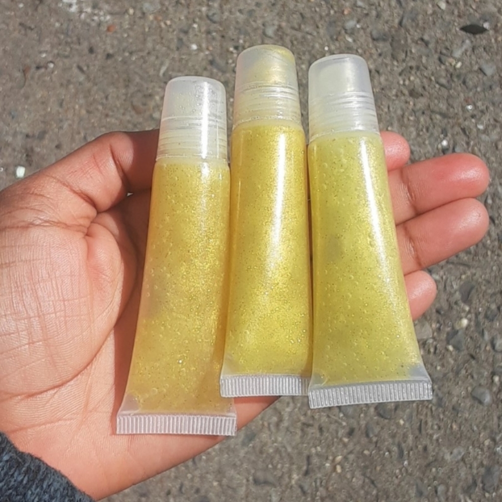 PINEAPPLE LIPGLOSS